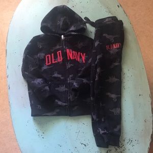 Old navy sweatshirt and pants  with dinosaurs